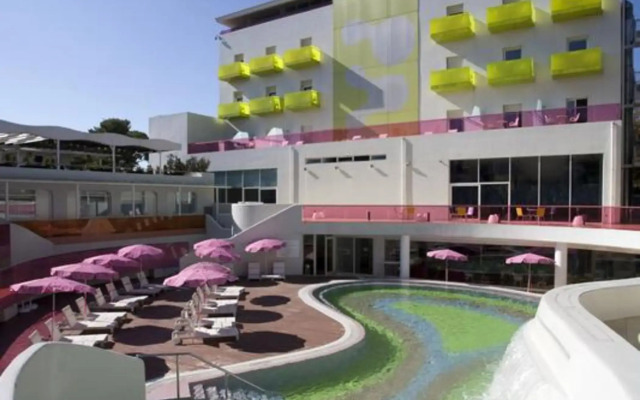 Semiramis Hotel