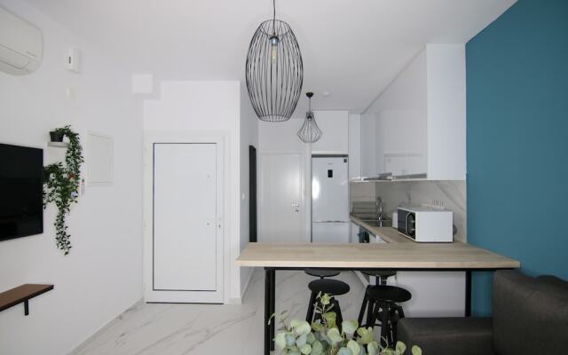 Limnaria 123: Seaside Romantic Flat