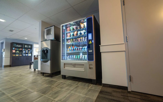 R & R Lakeview in Hardisty