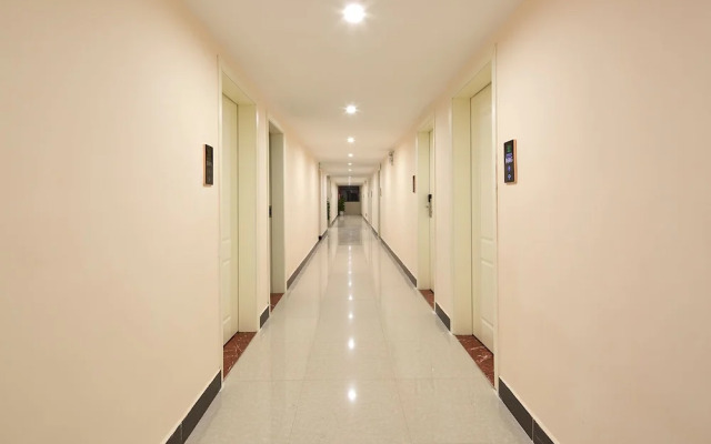 Ivy International Apartment