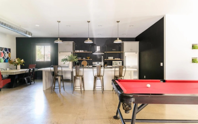 E Main St Unit A - Luna