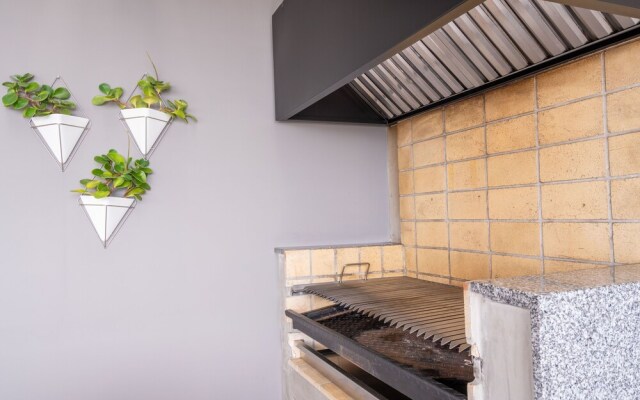Modern Apts Pool Gym BBQ Simply Comfort