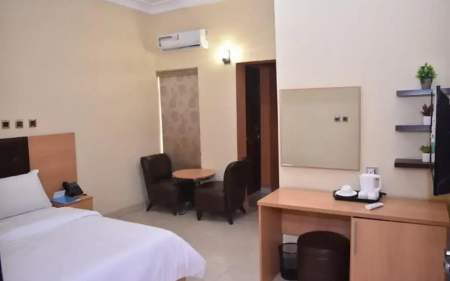 Ayaakaje Guest House