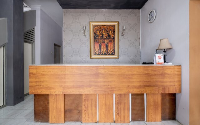 Crown Residence by OYO Rooms
