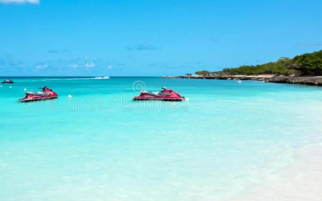 The Jazmine's Apartments