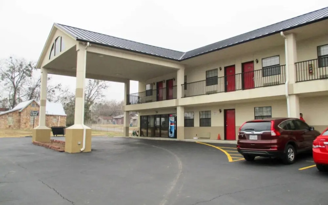 Hiway Inn Express of Atoka