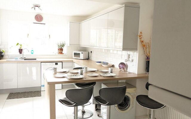 Norwichhouse/ Nearap/ 3bedroom/freep/tv/wifi