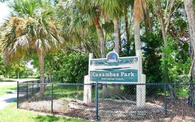 Inviting Beachfront Condo With Pool, spa and Views