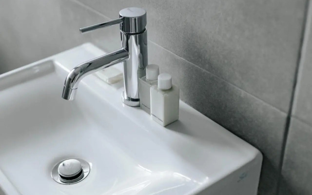 Kingswood Manor No.17