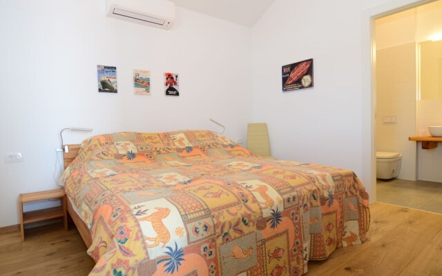 Viva-by the Sea-panorama Penthouse Seget Vranjica