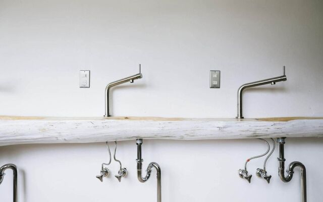 Atelier & Hostel Nagisa-Ura