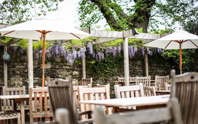 The Angel Inn