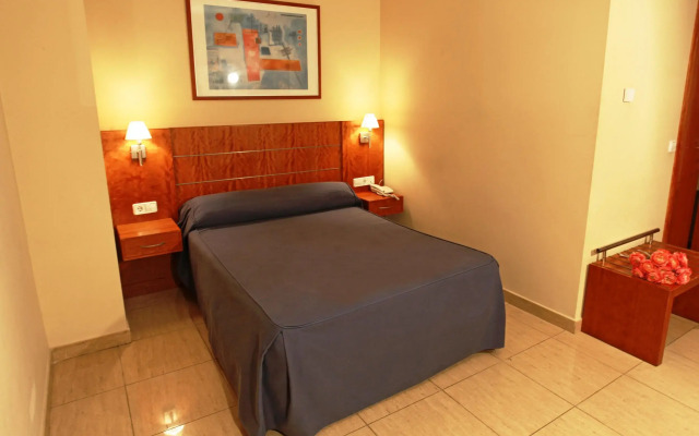 Hostal Savoy