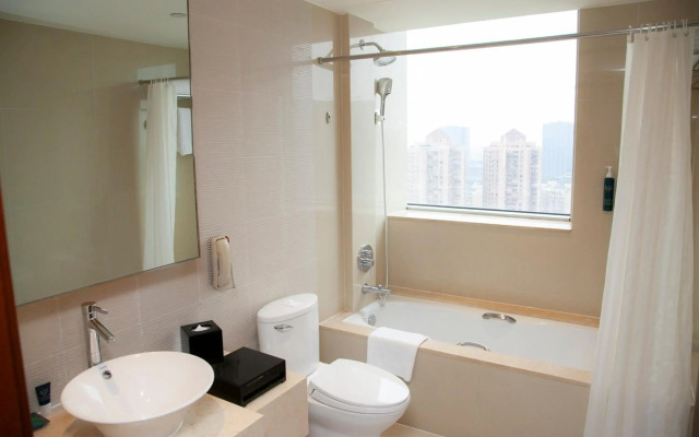 Four Points by Sheraton Shanghai, Daning