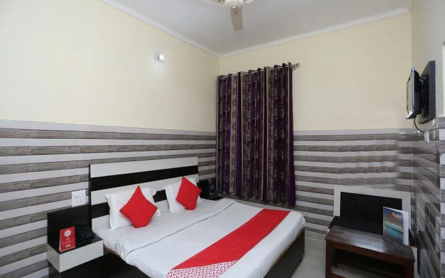 New Sundaram By OYO Rooms