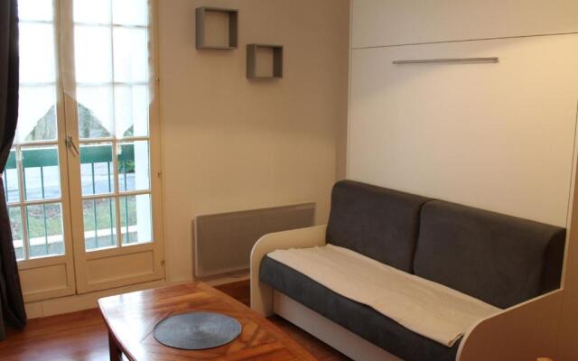 Appartement La Roche-Posay, 1 pièce, 2 personnes - FR-1-541-53