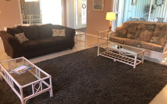 Coastal Breezes by Jekyll Realty