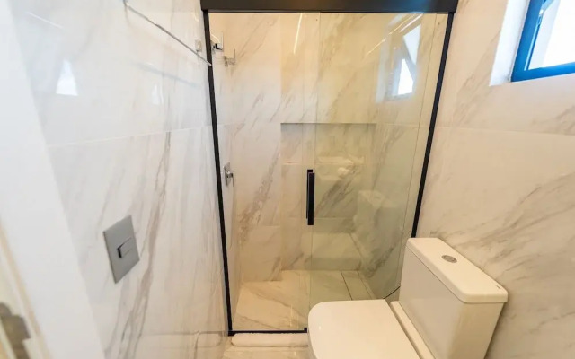 The Spot One By Xtay