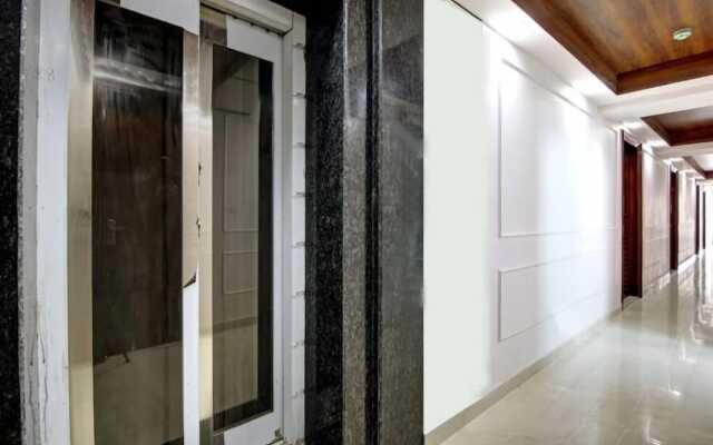 Hotel Noida Dreamz 144