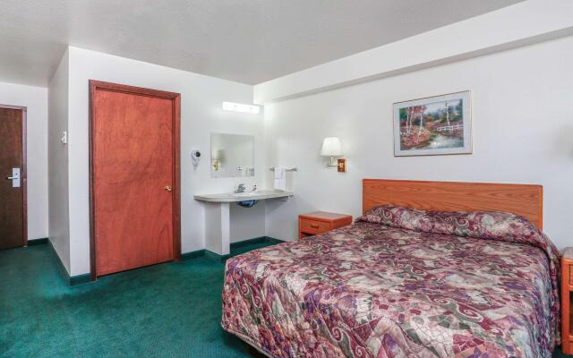 Travelodge by Wyndham Deer Lodge Montana