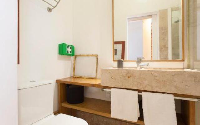 Central, Charming, Quiet, Garden and Parking