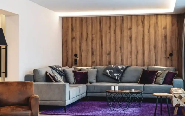 Chalet Amadeus - Designer Luxury Chalet for 14