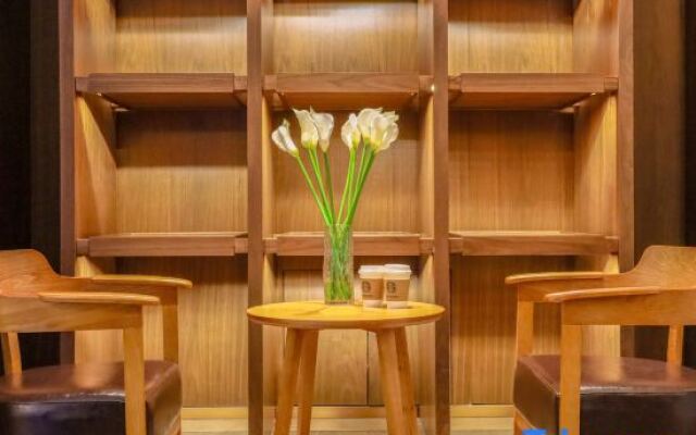 Taiyuan Wutong Building Hotel