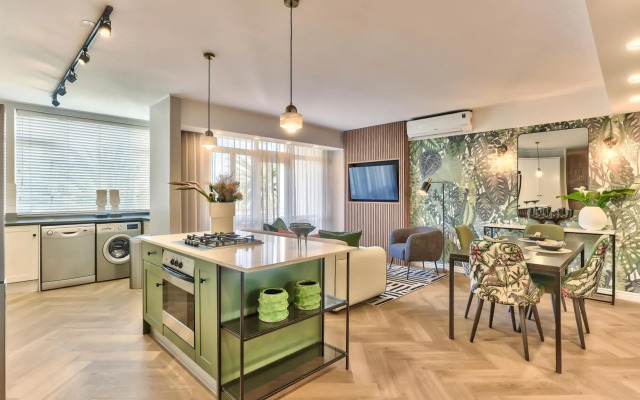 437 St Martini Gardens