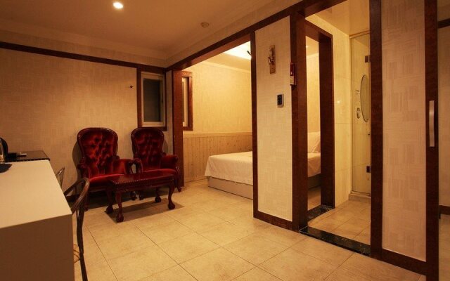 Hotel A1 Suwon