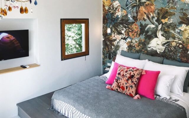 Little Friends Beyond B & B