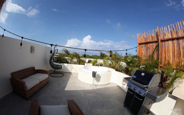 Comfortable Condo with Jacuzzi  in Tulum by Happy Address