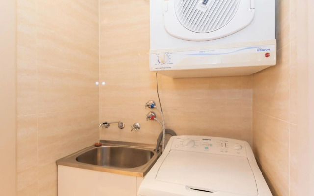 Central Park 18 1 Snowy River Ave