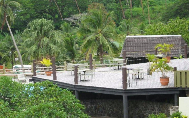 Savusavu Hot Springs Hotel