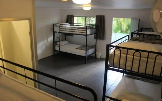 Nomads Noosa Backpackers Hostel