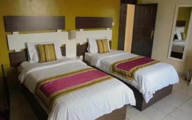 Magharibi Suites Hotel