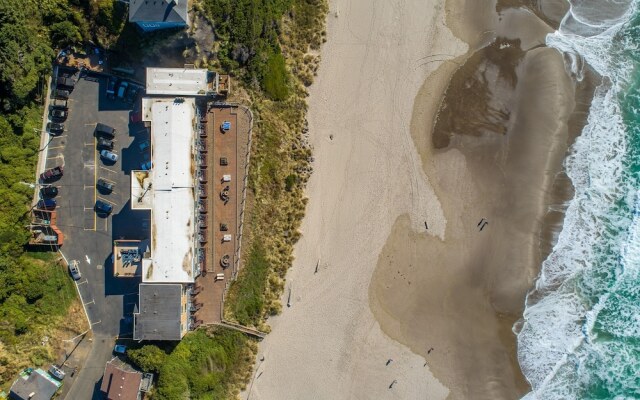 Sailor Jack's Oceanfront Inn