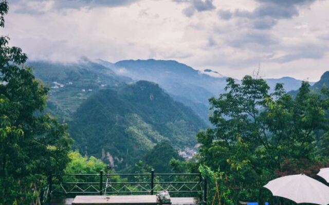 Hangzhou Lin'an Yunxiangjian Homestay (Zhexi Grand Canyon Branch)