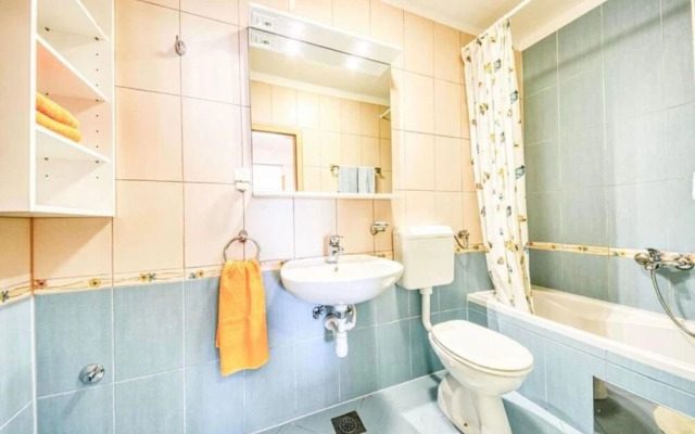 Ennio - 100m From the Beach - A1 Narančasti