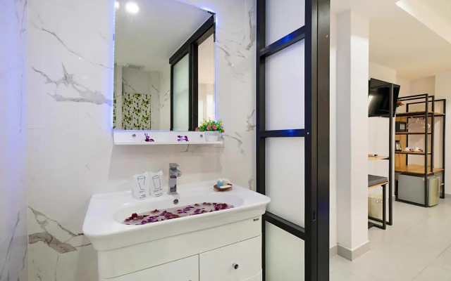 Colorize Boutique Hotel