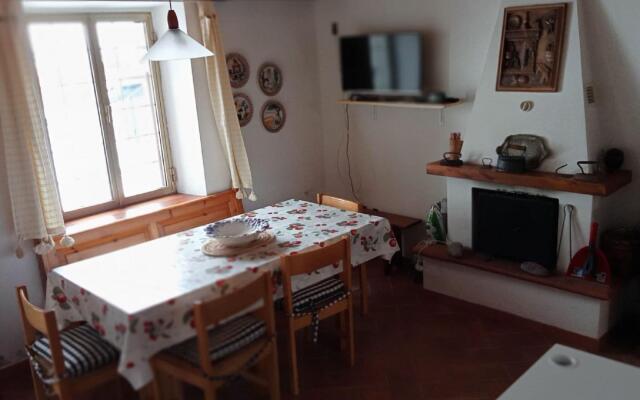 Air-conditioned Chalet in Pievepelago in a delightful area