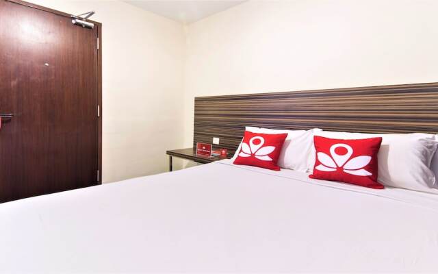 ZEN Rooms Basic Near I-City