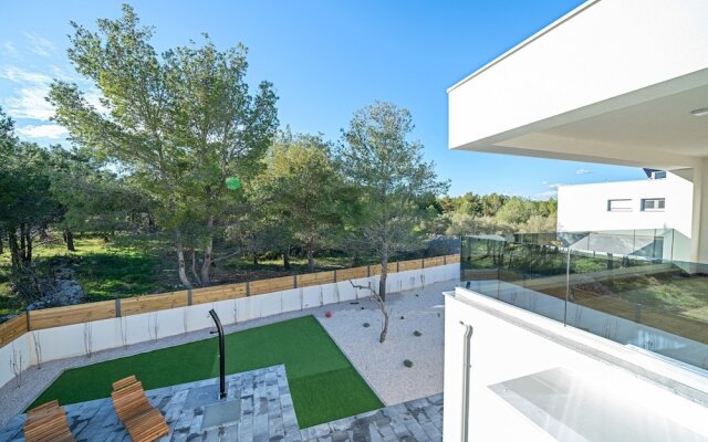Grand Villa in Vodice With Private Swimming Pool