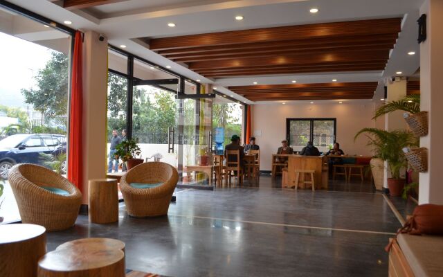 Hotel Karuna
