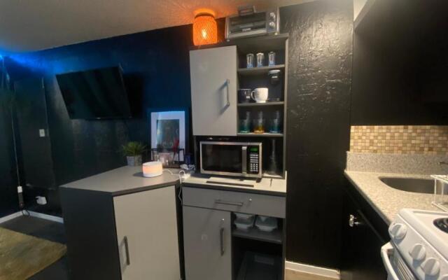 Lewers Studio Suite