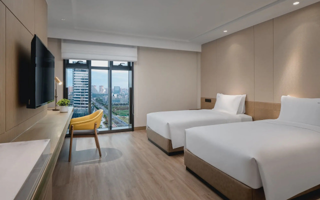 Holiday Inn Hotel and Suites Kunshan Huaqiao by IHG