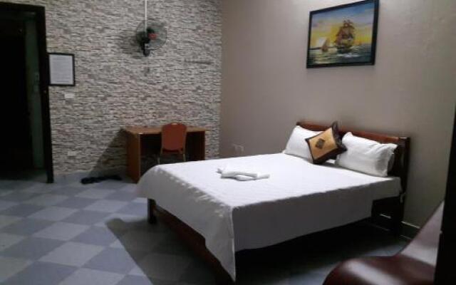 Phuong Dong 2 Guesthouse