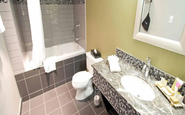 Sawridge Inn & Conference Centre Edmonton South