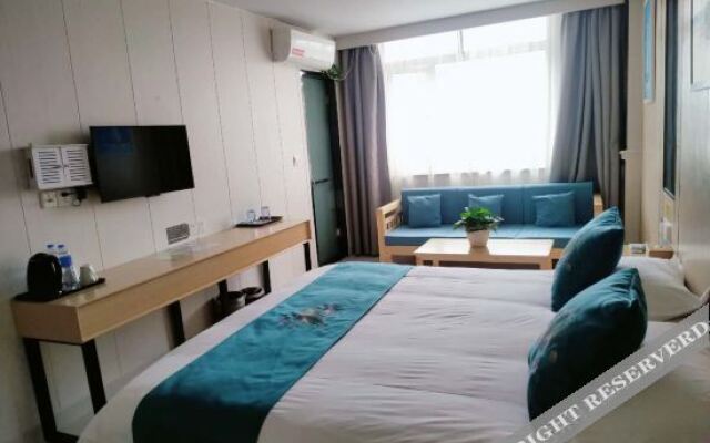 100 Inn Liangpin Hotel (Shanghai Fengxian Situan)