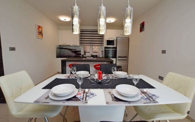 Apartments Golden hour