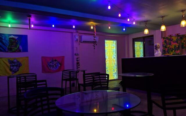 Nest Hostel Yangon